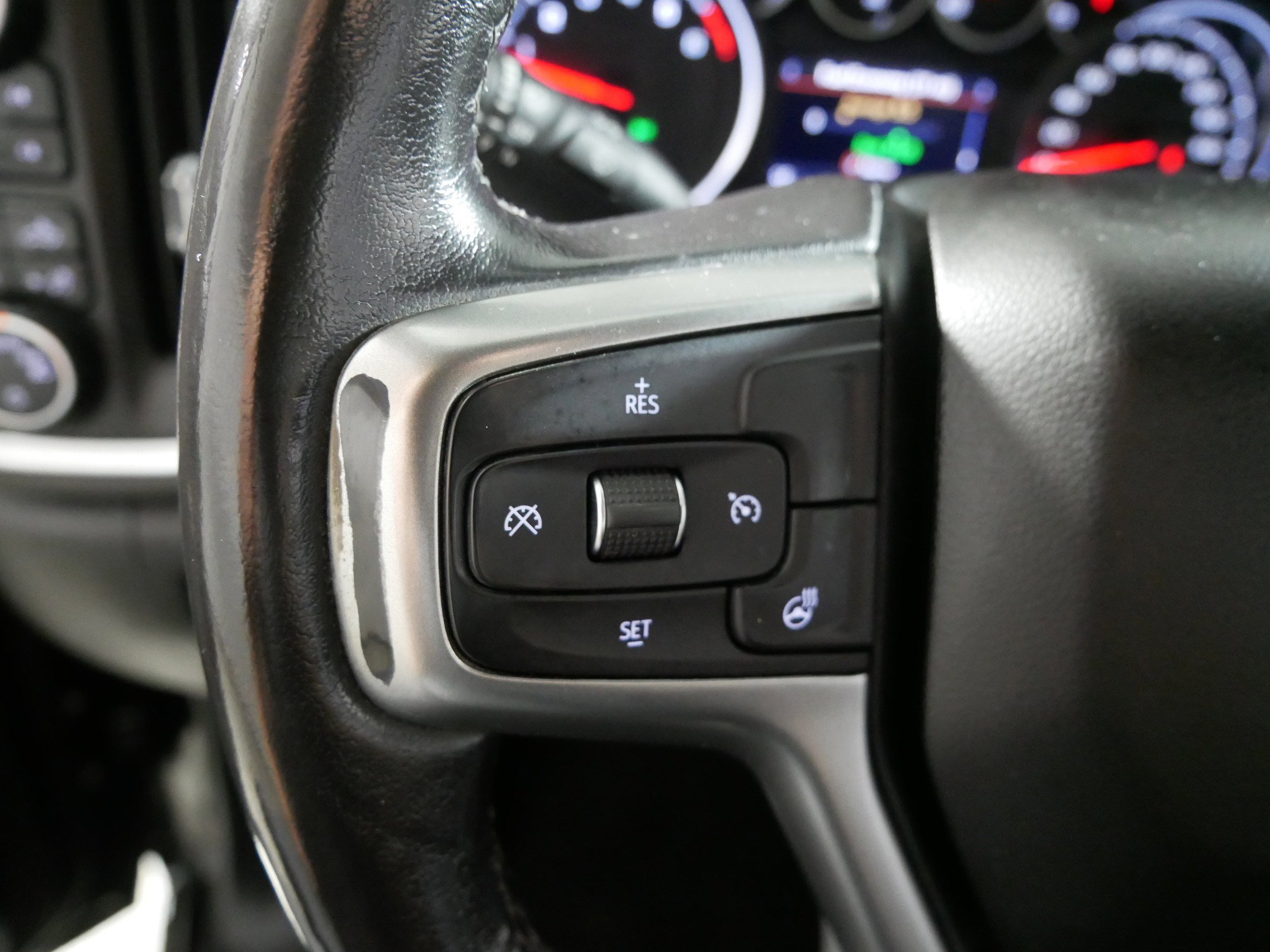 Used 2020 Chevrolet Silverado 1500 LT Trail Boss image 27