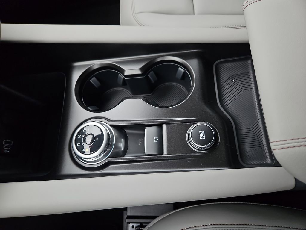 New 2026 Ford Explorer Active w/ Active Comfort Package RWD image 28