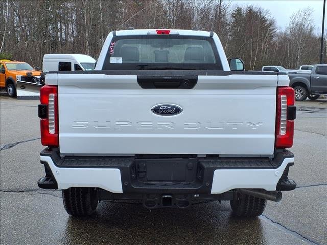 New 2025 Ford F250 XLT w/ FX4 Off-Road Package image 25