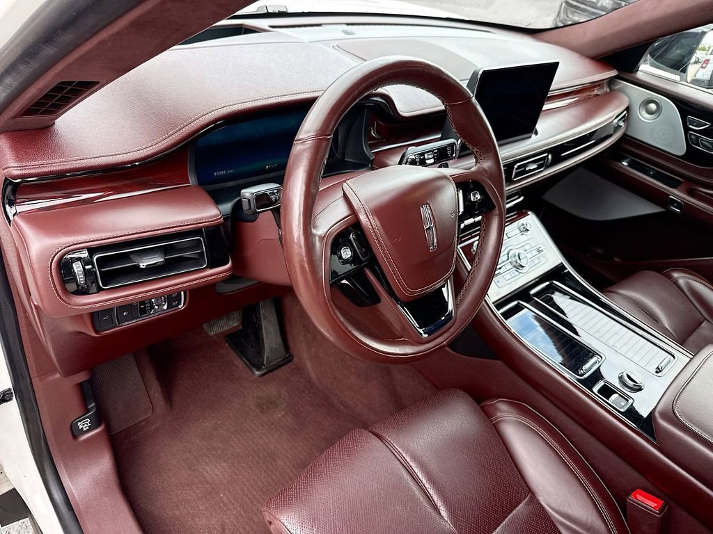 Used 2023 Lincoln Aviator Black Label w/ Jet Package image 10