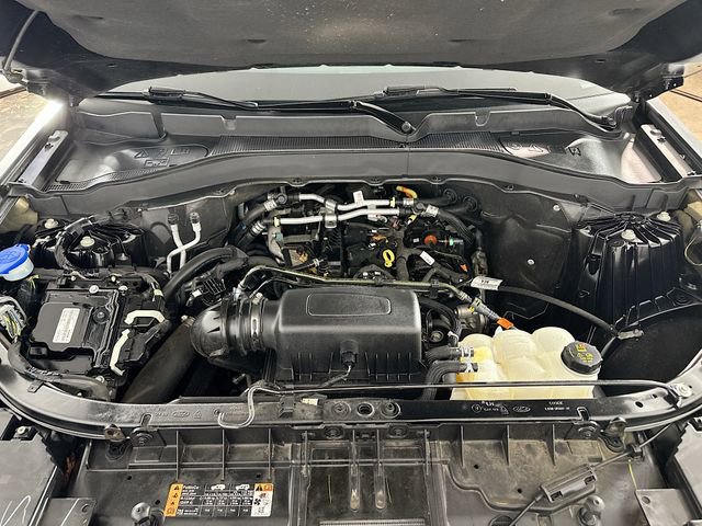 Used 2022 Ford Explorer XLT image 26