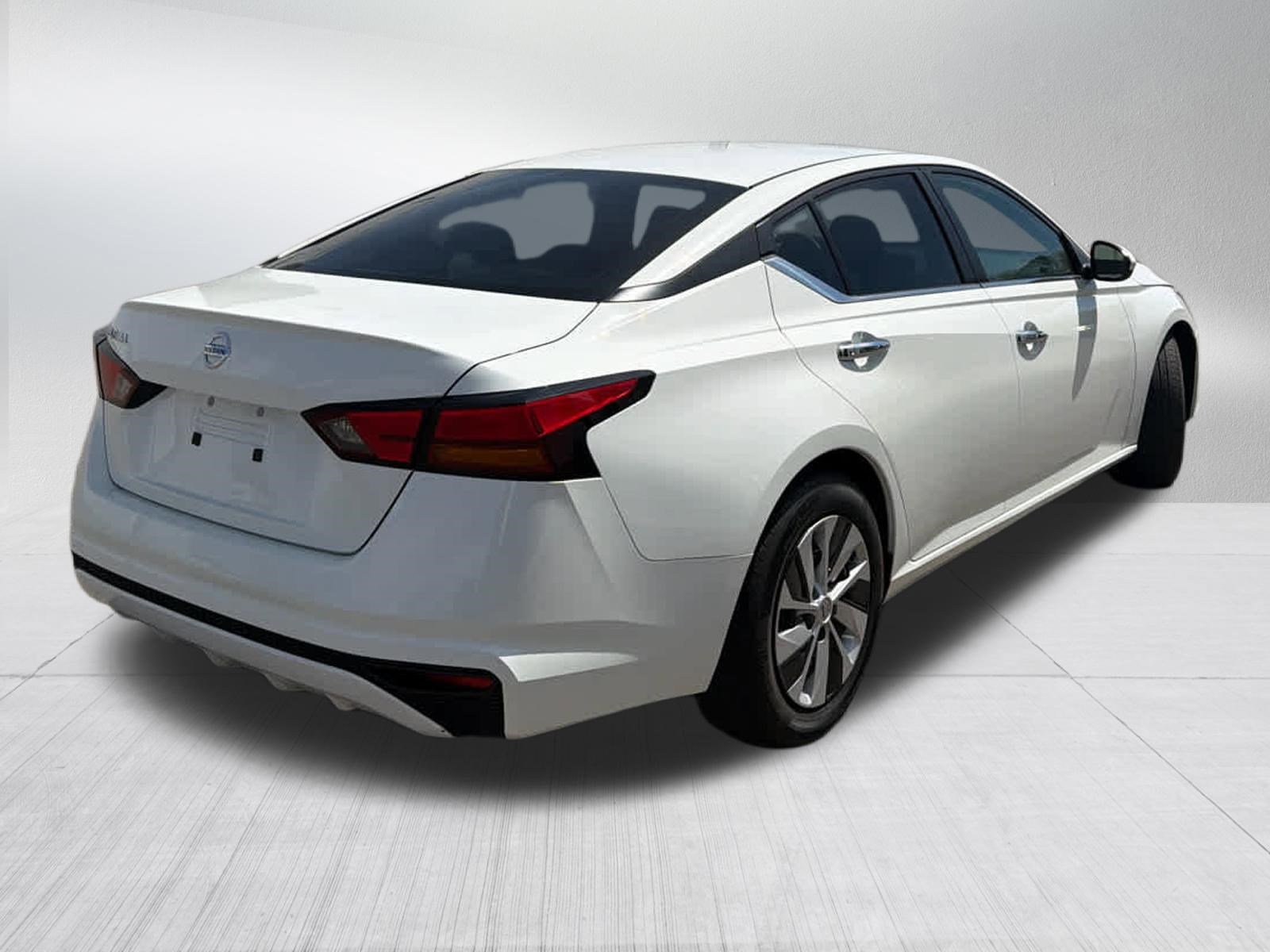 Used 2022 Nissan Altima 2.5 S FWD image 4