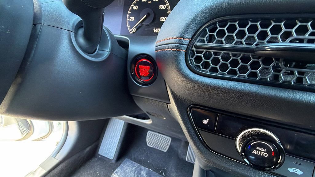 New 2026 Honda HR-V Sport image 17