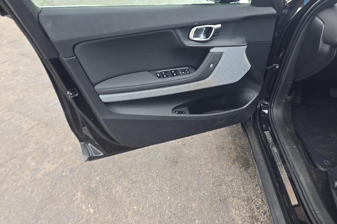 Used 2021 Polestar Polestar 2 AWD/4WD image 12
