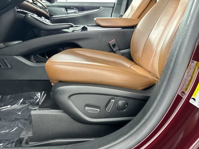 Used 2023 Lincoln Nautilus Reserve AWD/4WD image 21