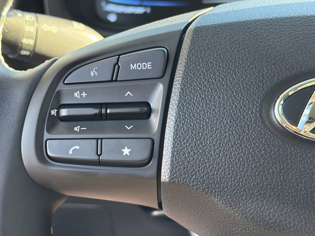 Used 2025 Hyundai Venue Limited FWD image 31