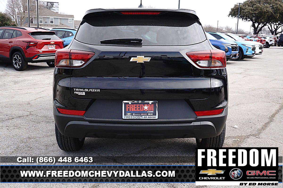 New 2026 Chevrolet TrailBlazer LS w/ LS Convenience Package FWD image 6