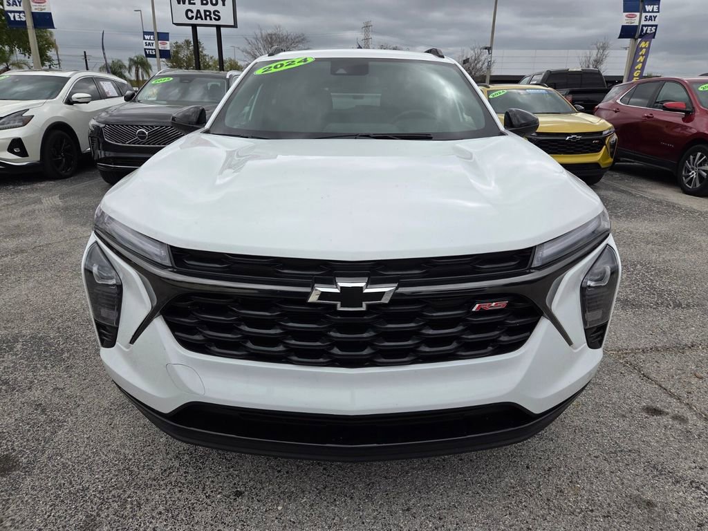 Certified 2024 Chevrolet Trax RS w/ Driver Confidence Package FWD image 19