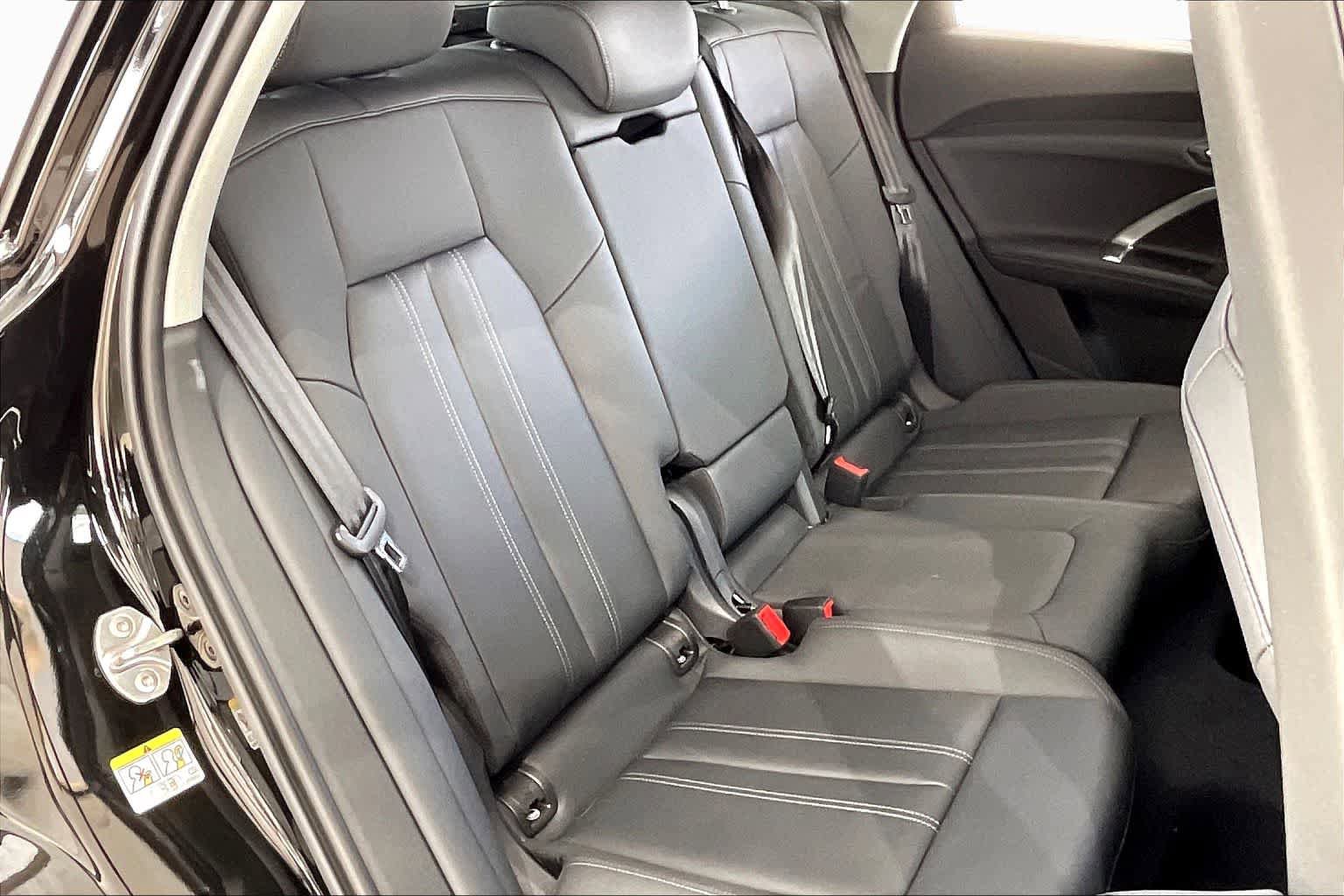 Certified 2025 Audi Q5 Premium w/ Convenience Package AWD/4WD image 20