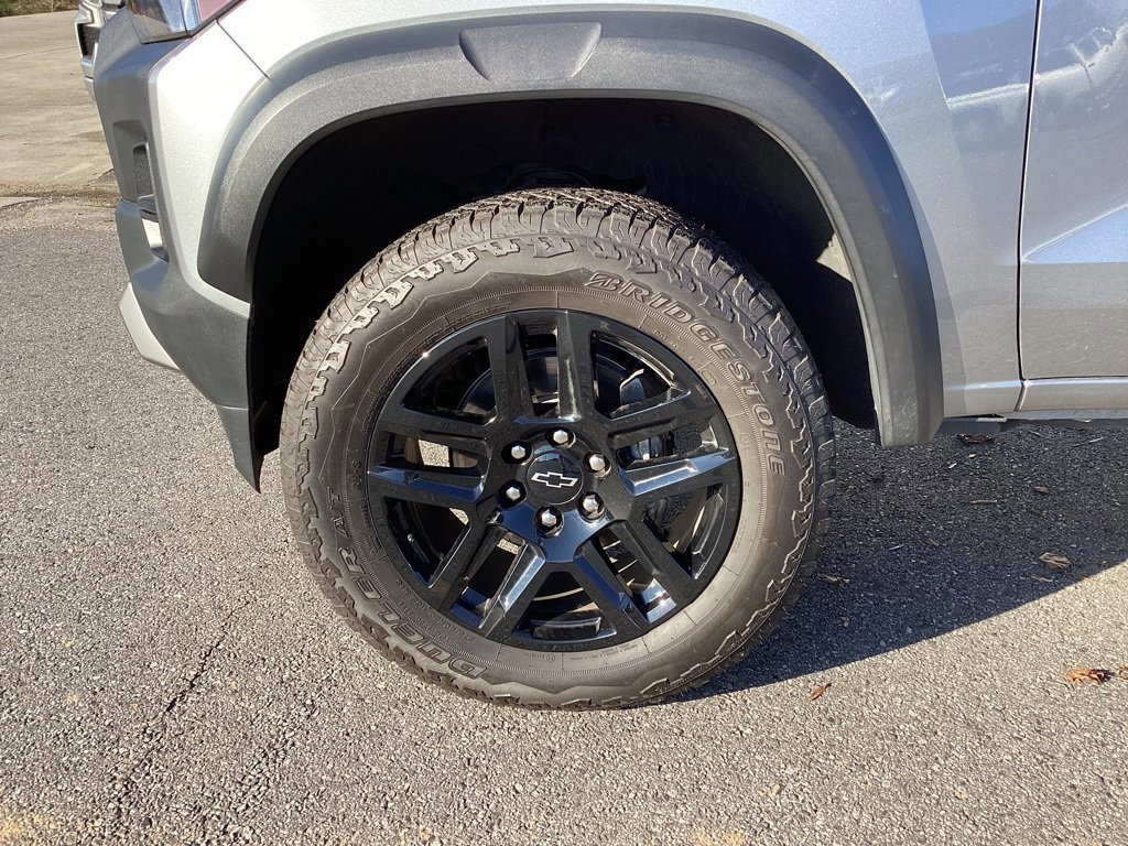 Used 2024 Chevrolet Colorado Trail Boss w/ Advanced Trailering Package image 9