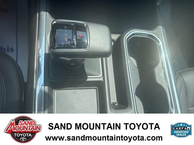 Used 2022 Chevrolet Silverado 1500 LT Trail Boss w/ LT Trail Boss Premium Package AWD/4WD image 19
