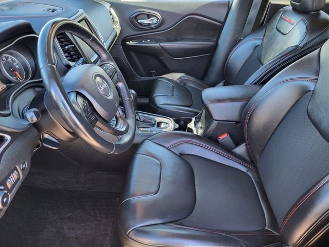 Used 2019 Jeep Cherokee Trailhawk w/ Comfort/Convenience Group image 12