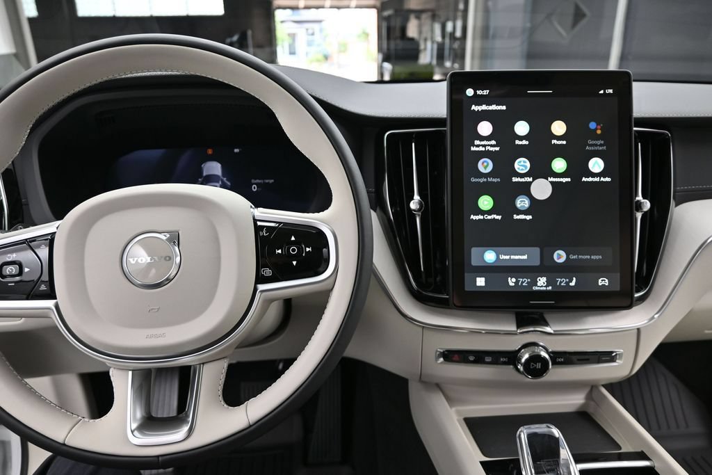 New 2026 Volvo XC60 T8 Ultra w/ Protection Package Premier AWD/4WD image 11