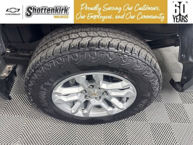 Used 2024 Chevrolet Silverado 1500 LT image 10