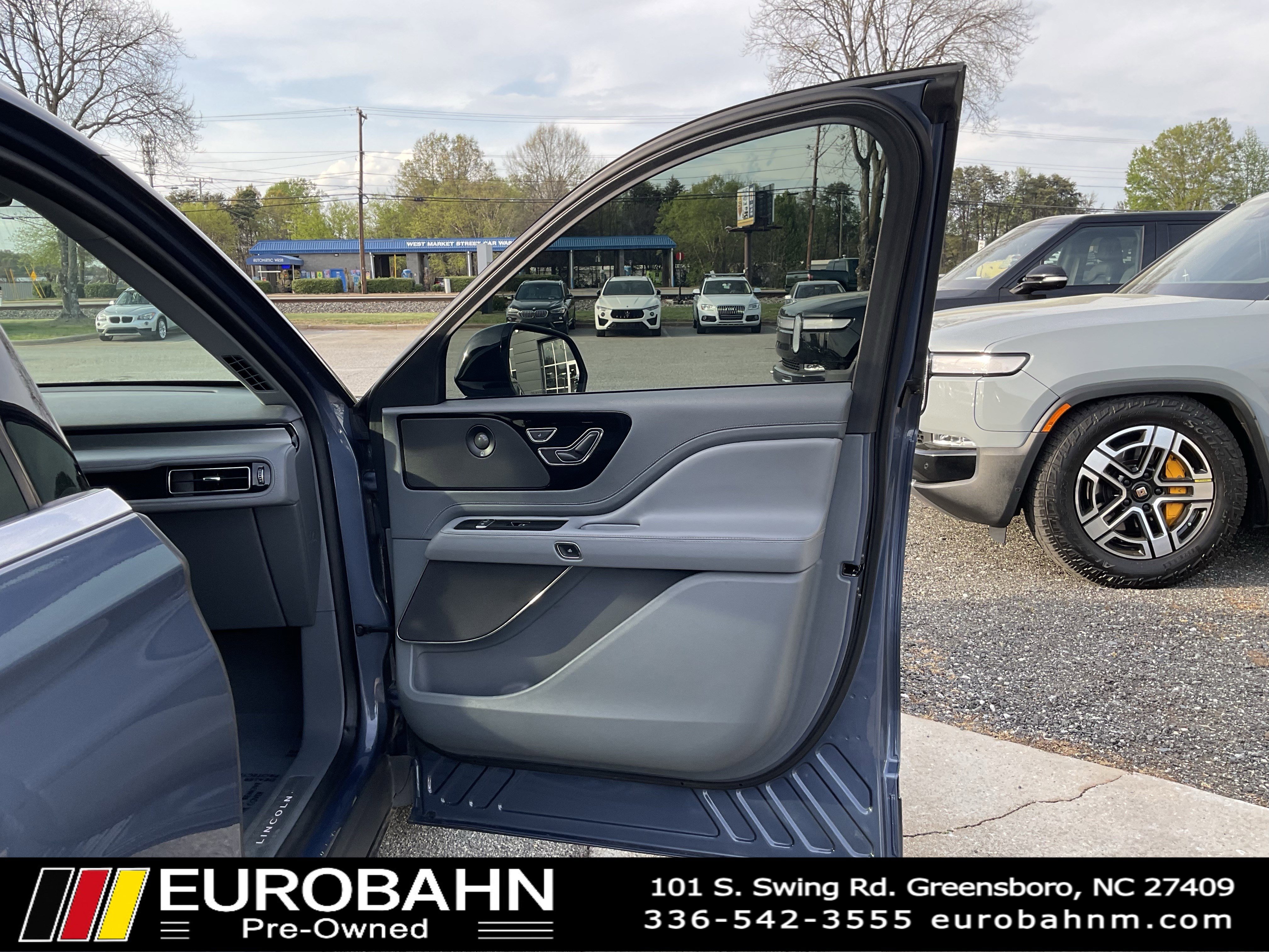 Used 2021 Lincoln Aviator Reserve w/ Elements Package Plus image 20