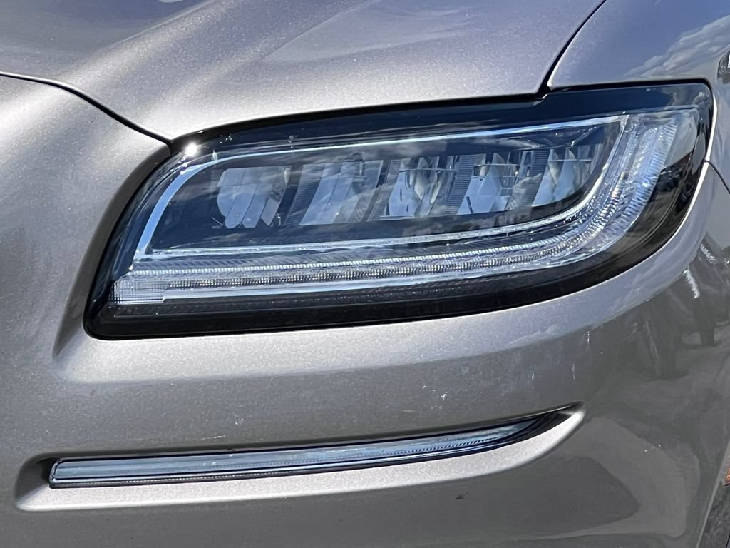 Used 2020 Lincoln Nautilus Reserve AWD/4WD image 40