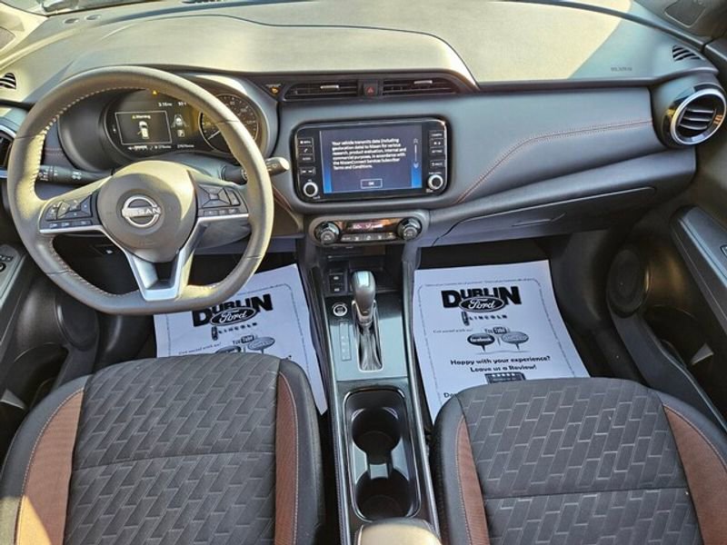 Used 2024 Nissan Kicks SR image 10