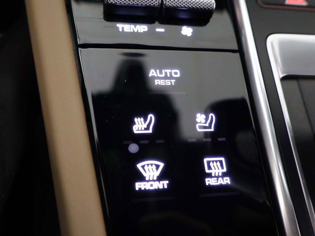 Used 2022 Porsche Cayenne GTS image 55
