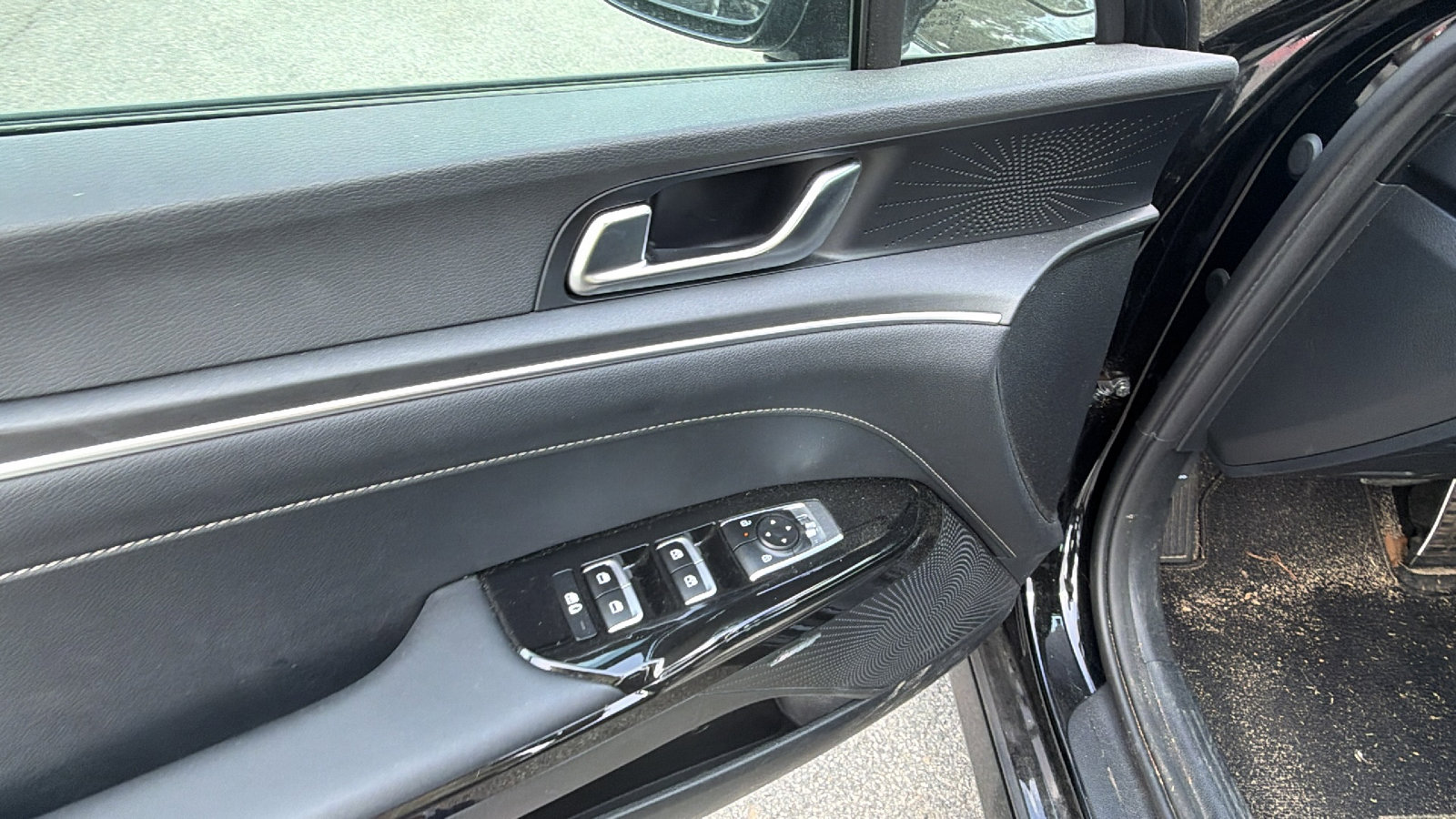 Used 2025 Kia K5 GT-Line w/ GT-Line Premium Package FWD image 15