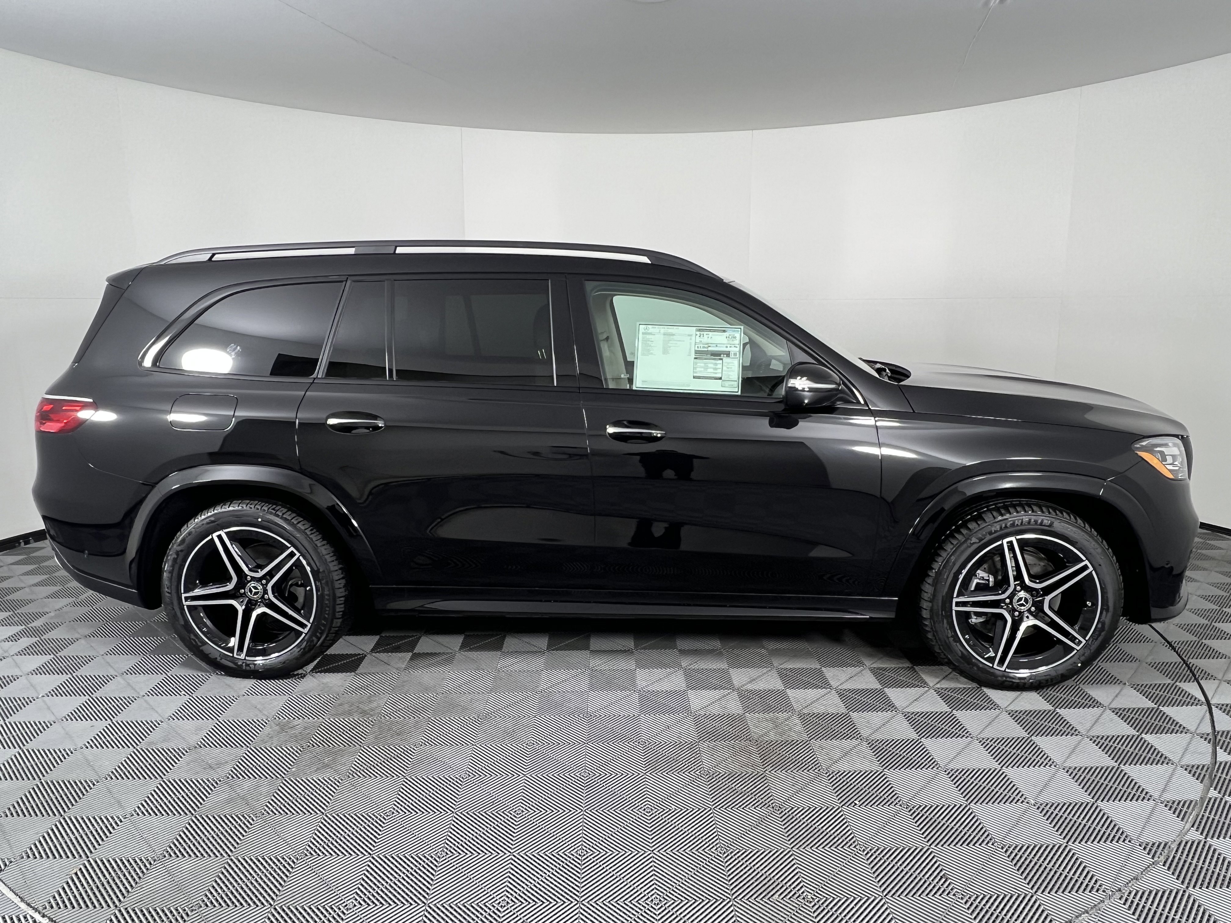 New 2026 Mercedes-Benz GLS 450 4MATIC image 14