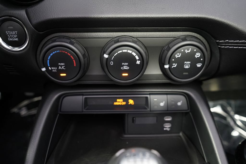 New 2026 MAZDA MX-5 Miata Club w/ Interior Package RWD image 31