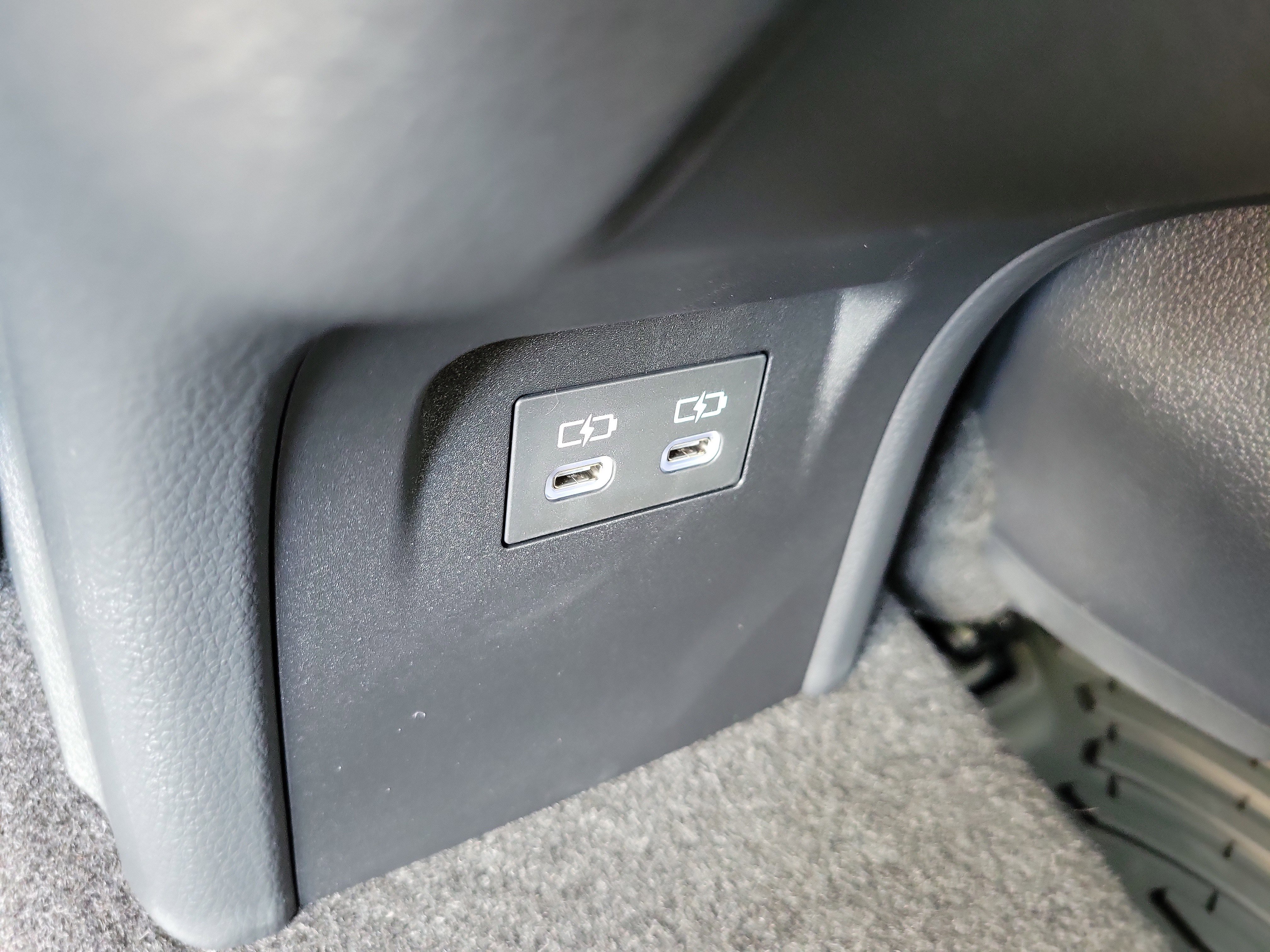 New 2026 Toyota Prius LE image 17