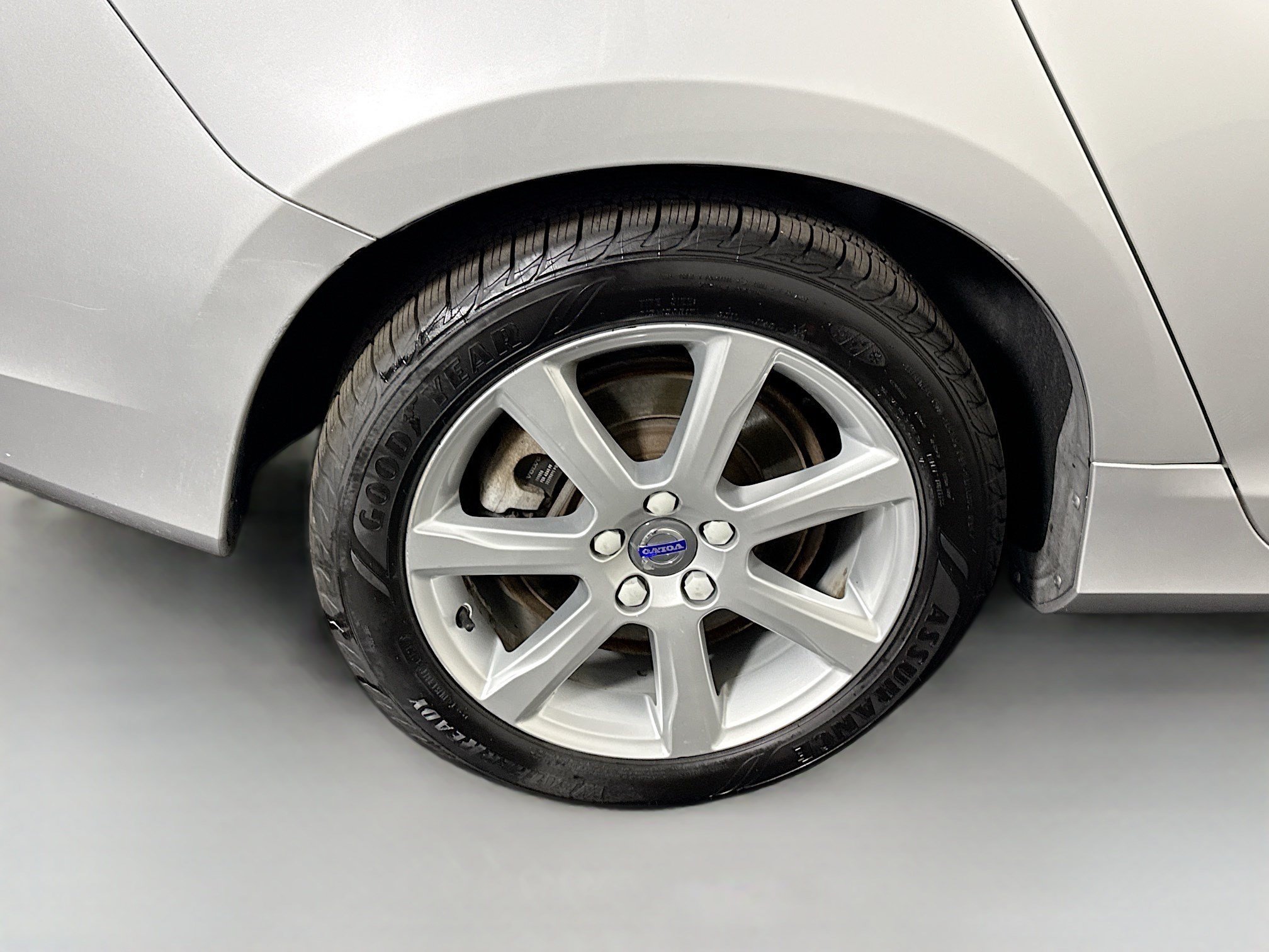 Used 2016 Volvo V60 T5 Platinum w/ Climate Package FWD image 33