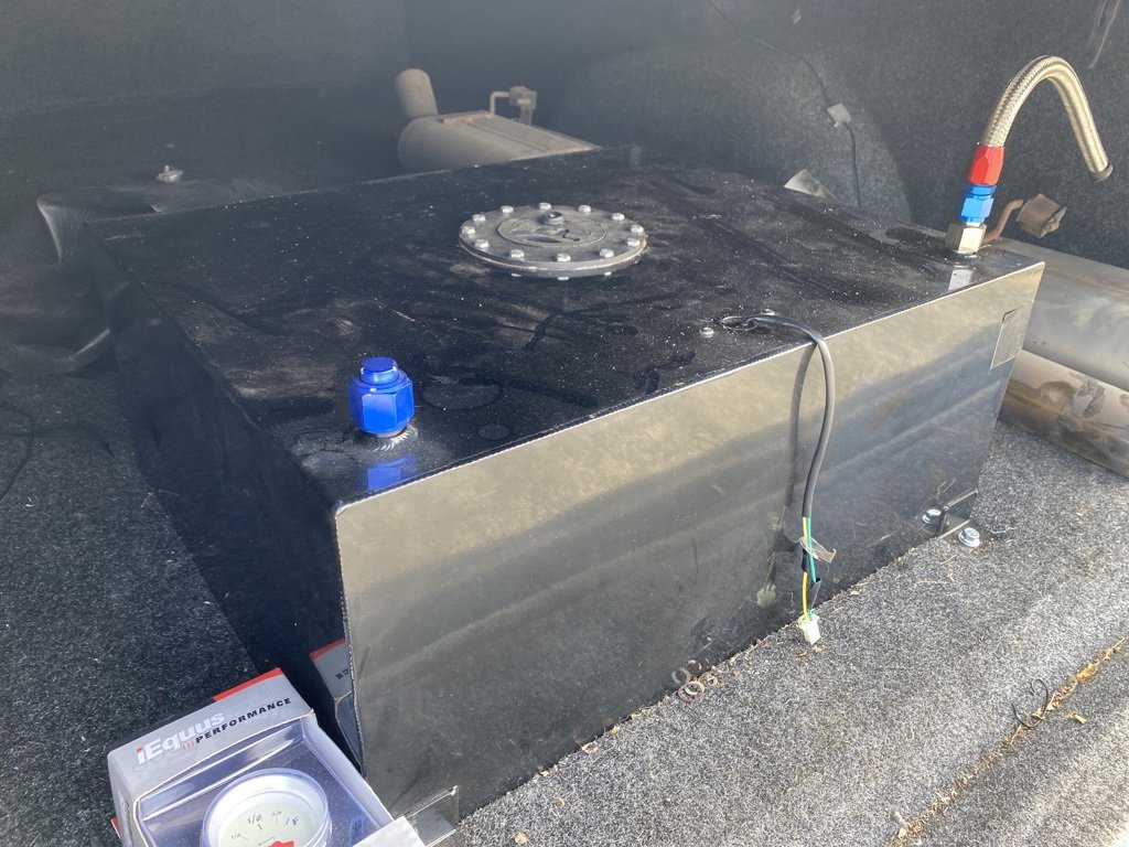 Used 1999 Chevrolet Silverado 3500 4x4 Crew Cab w/ Preferred Equipment Group 3 image 3