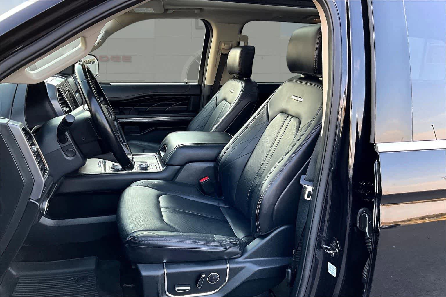 Used 2021 Ford Expedition Platinum AWD/4WD image 11