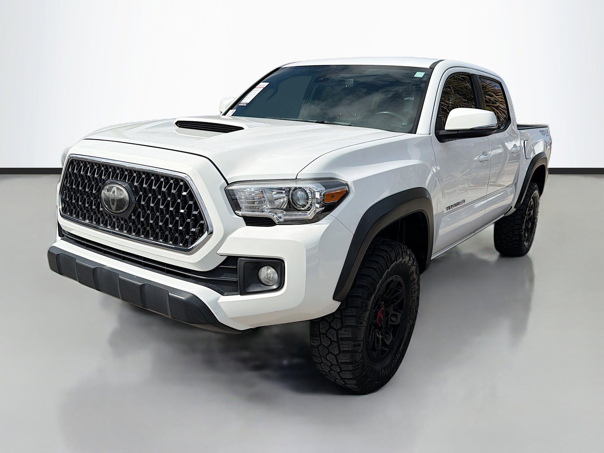 Used 2019 Toyota Tacoma TRD Off-Road AWD/4WD image 8