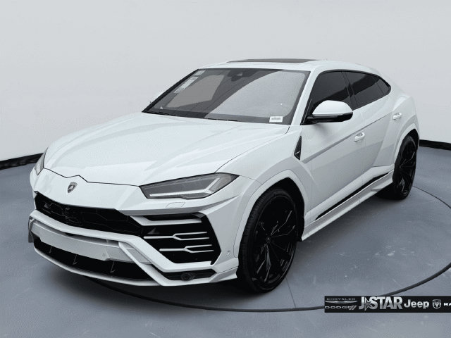 Used 2022 Lamborghini Urus AWD/4WD image 1