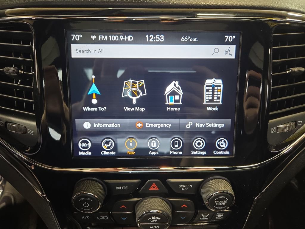 Used 2019 Jeep Grand Cherokee Limited w/ Luxury Group II AWD/4WD image 28