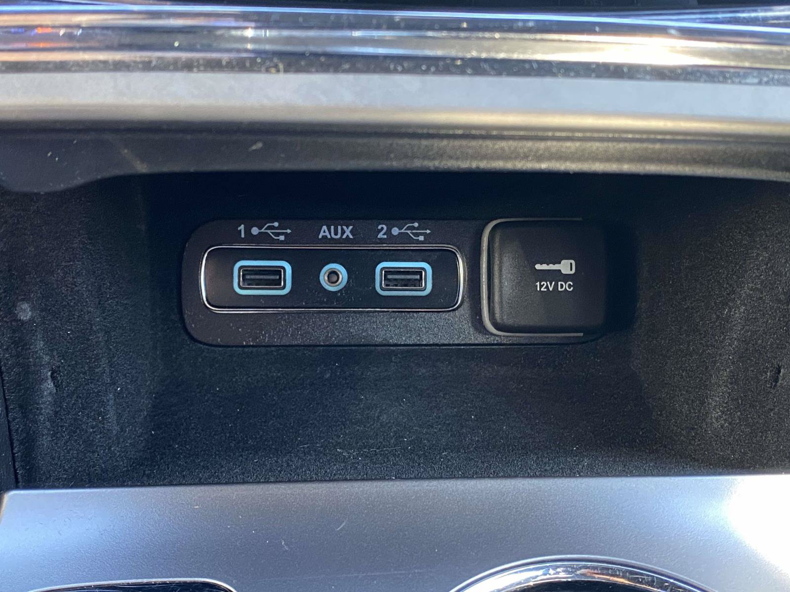 Used 2020 Jeep Grand Cherokee Altitude AWD/4WD image 40