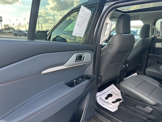 New 2026 Ford Explorer Active w/ Active Comfort Package image 28
