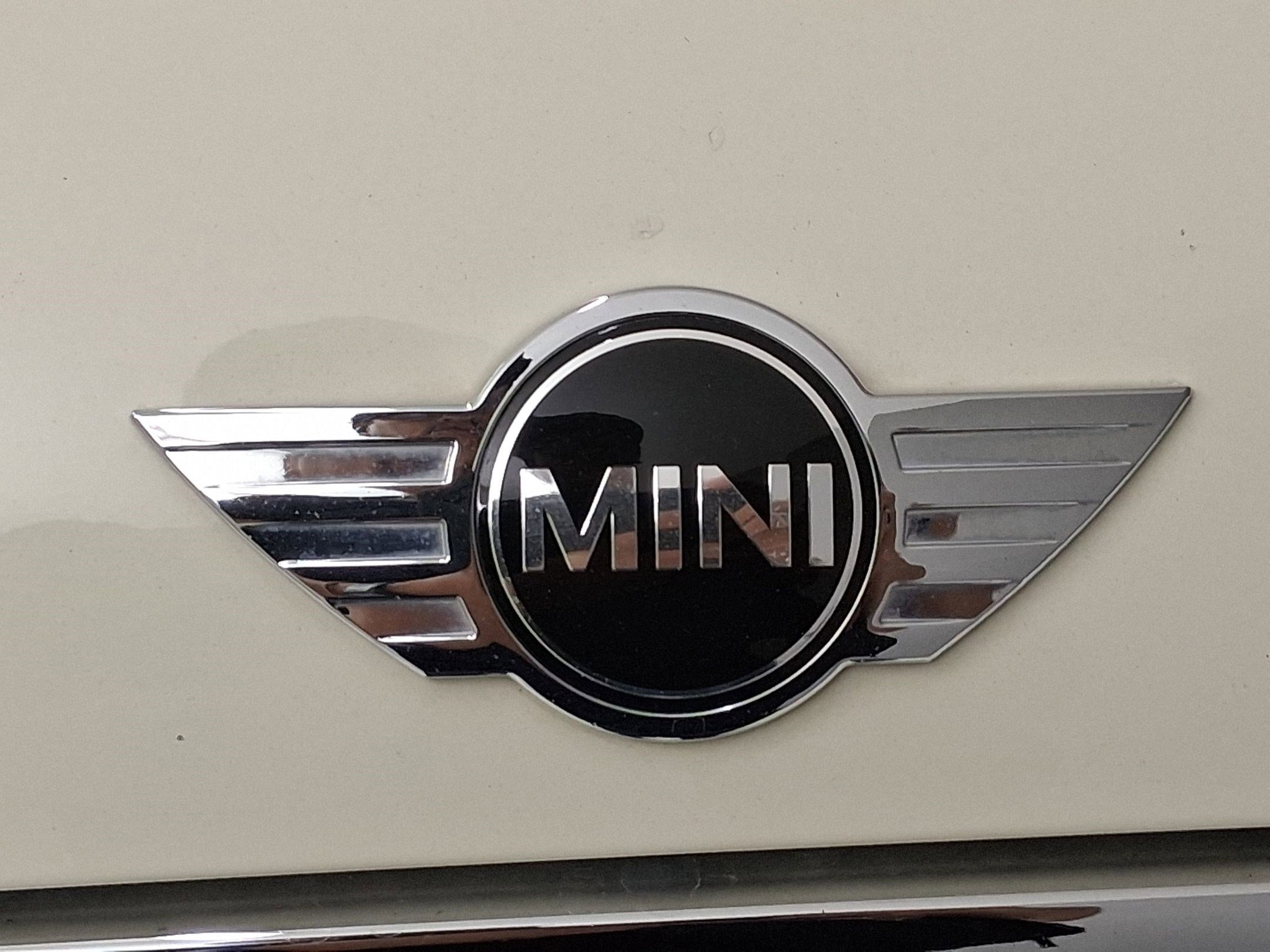 Certified 2015 MINI Cooper 2-Door Hardtop image 31