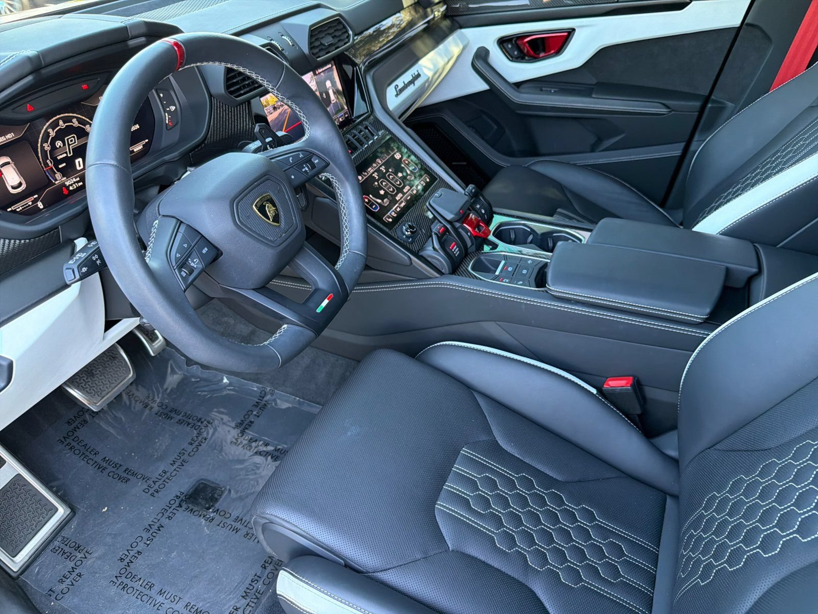 Used 2024 Lamborghini Urus S AWD/4WD image 9