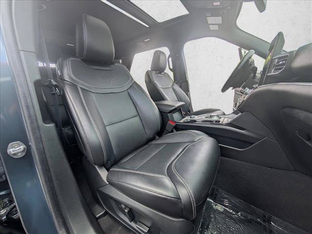 Used 2023 Ford Explorer ST w/ Equipment Group 401A AWD/4WD image 23
