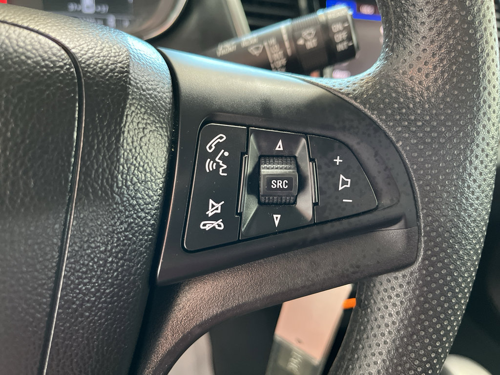 Used 2021 Chevrolet Trax LT image 19