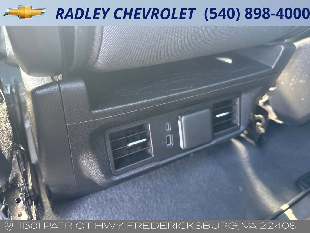 Certified 2025 Chevrolet Silverado 1500 LT AWD/4WD image 4
