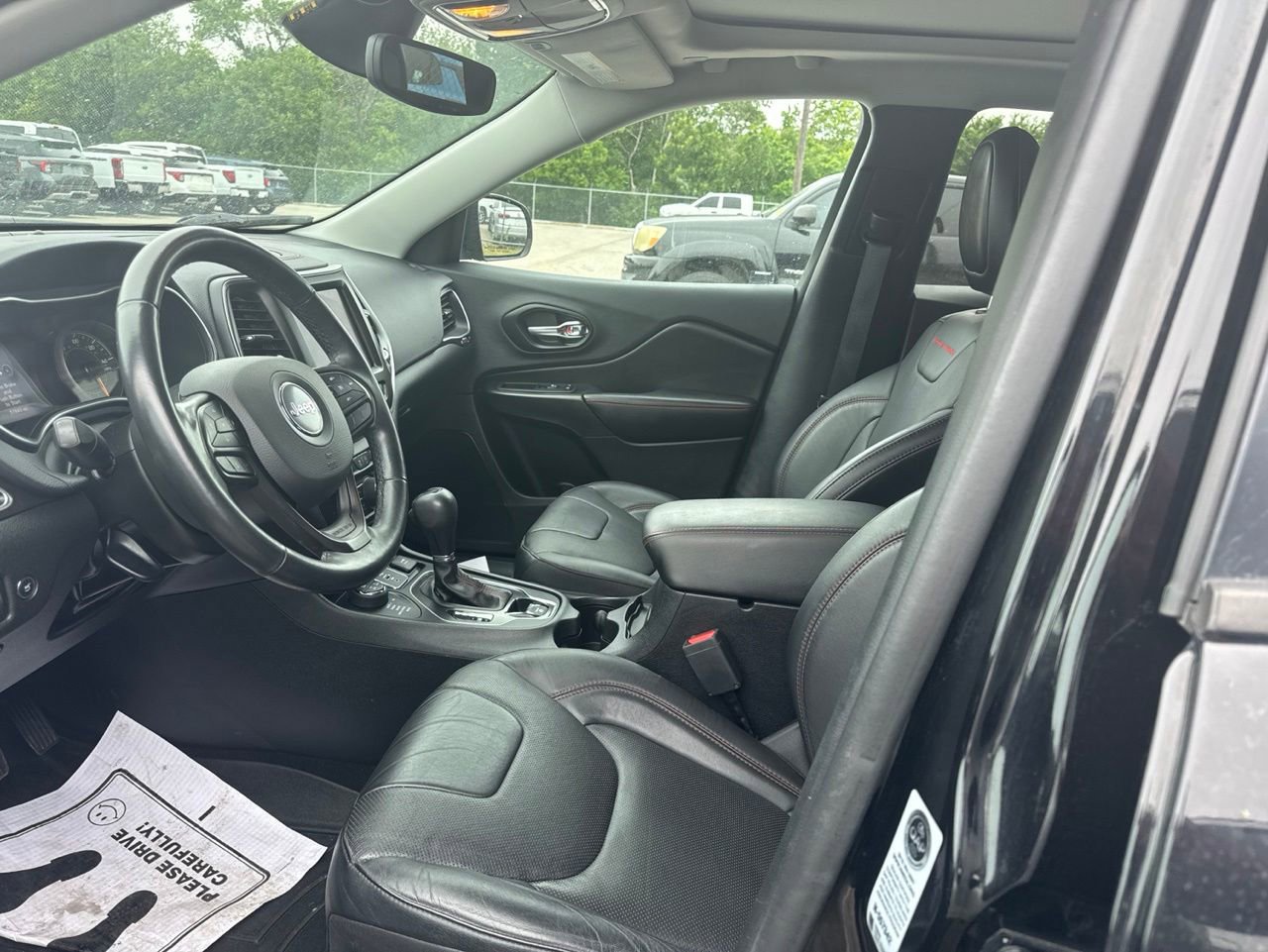 Used 2021 Jeep Cherokee Trailhawk w/ Sun, Sound & Nav Group AWD/4WD image 7
