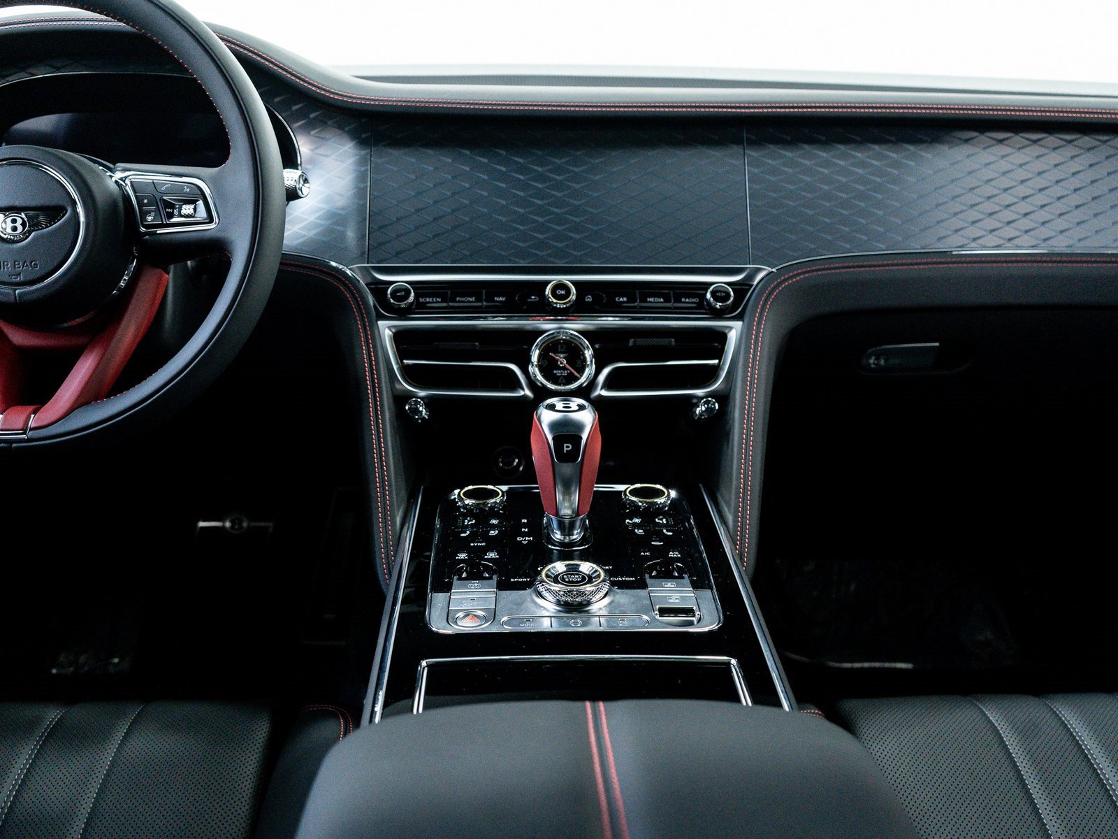 New 2025 Bentley Flying Spur Plug-In Hybrid image 30