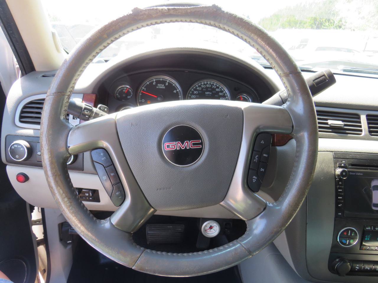 Used 2013 GMC Sierra 2500 SLT w/ SLT Convenience Package AWD/4WD image 11