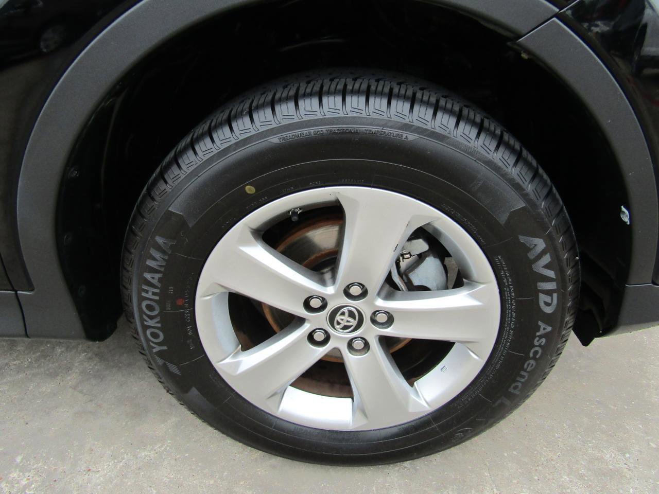 Used 2015 Toyota RAV4 XLE FWD image 7