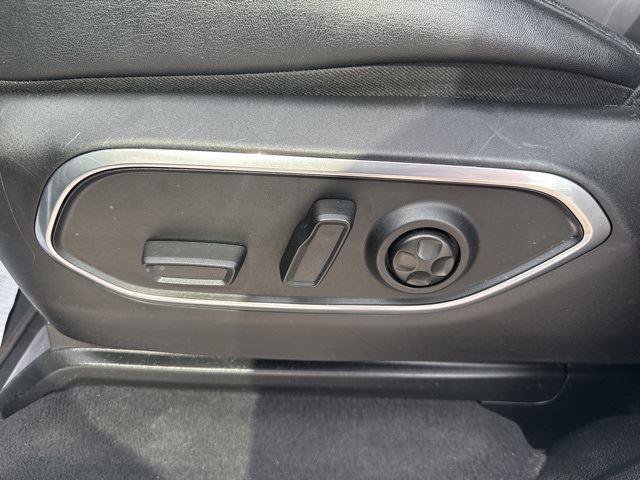 Used 2024 Jeep Wagoneer Series II w/ Flexible Seating Group image 8