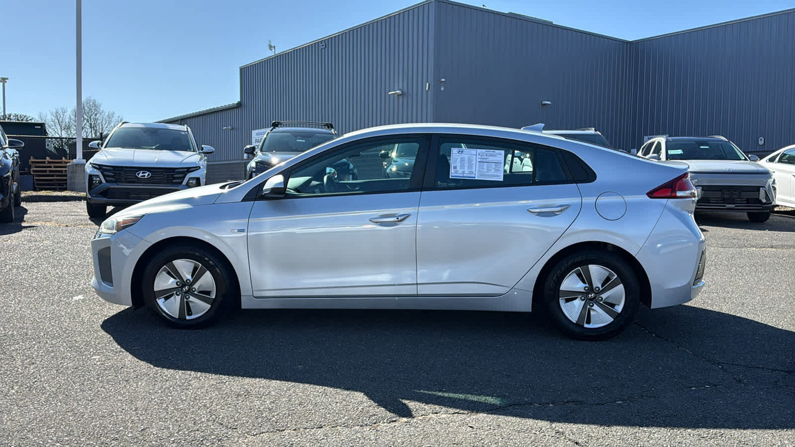 Used 2018 Hyundai Ioniq Blue image 4