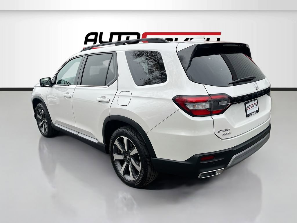 Used 2023 Honda Pilot Elite image 5