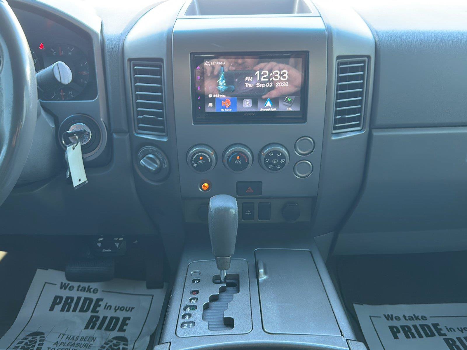 Used 2005 Nissan Titan SE w/ (W01) Utility Bed Pkg AWD/4WD image 15