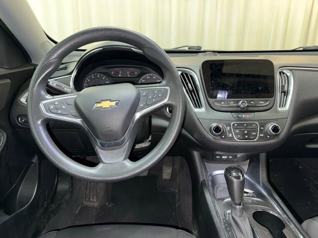 Used 2020 Chevrolet Malibu LT image 15
