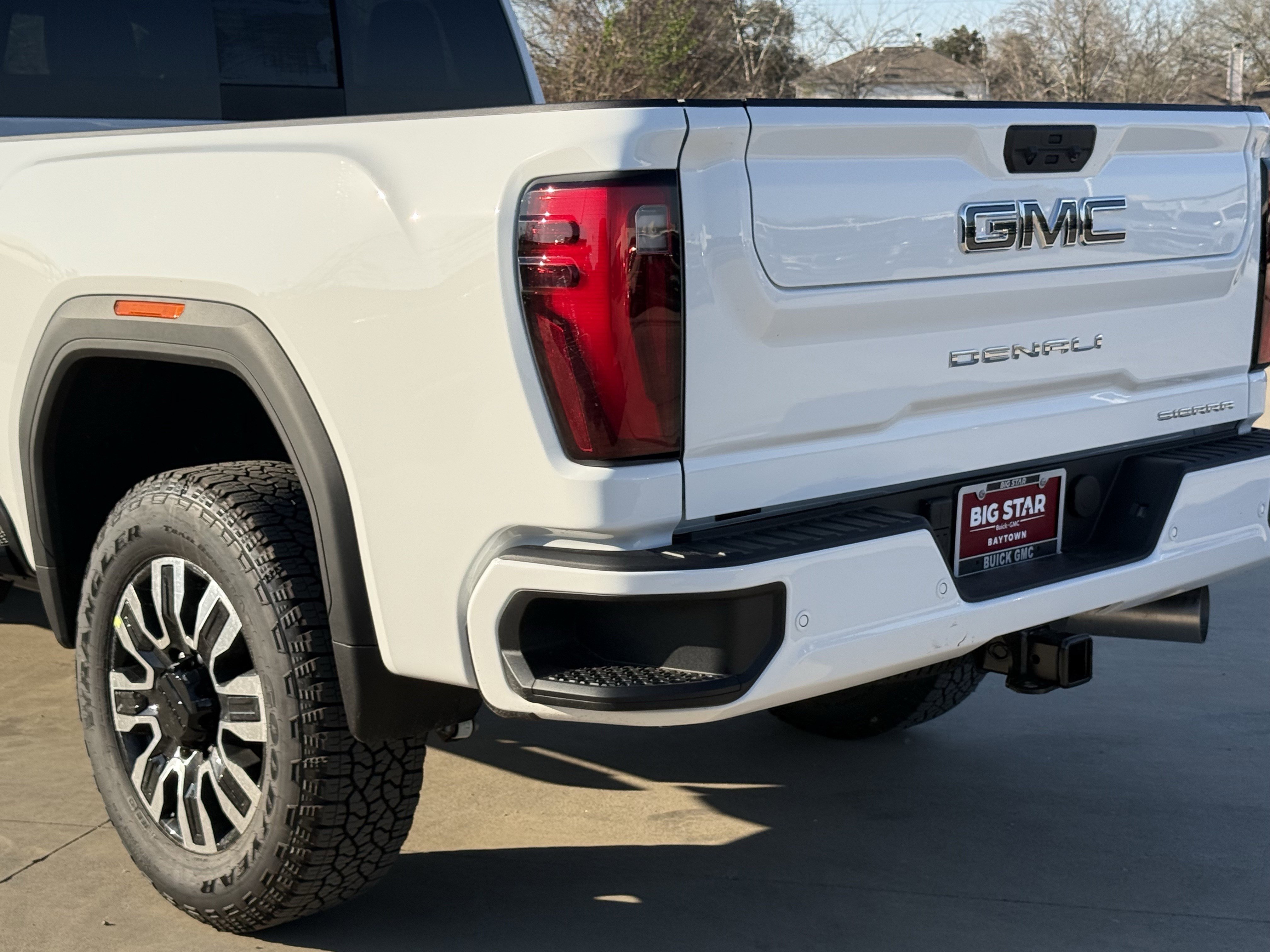 New 2026 GMC Sierra 2500 Denali Ultimate image 10