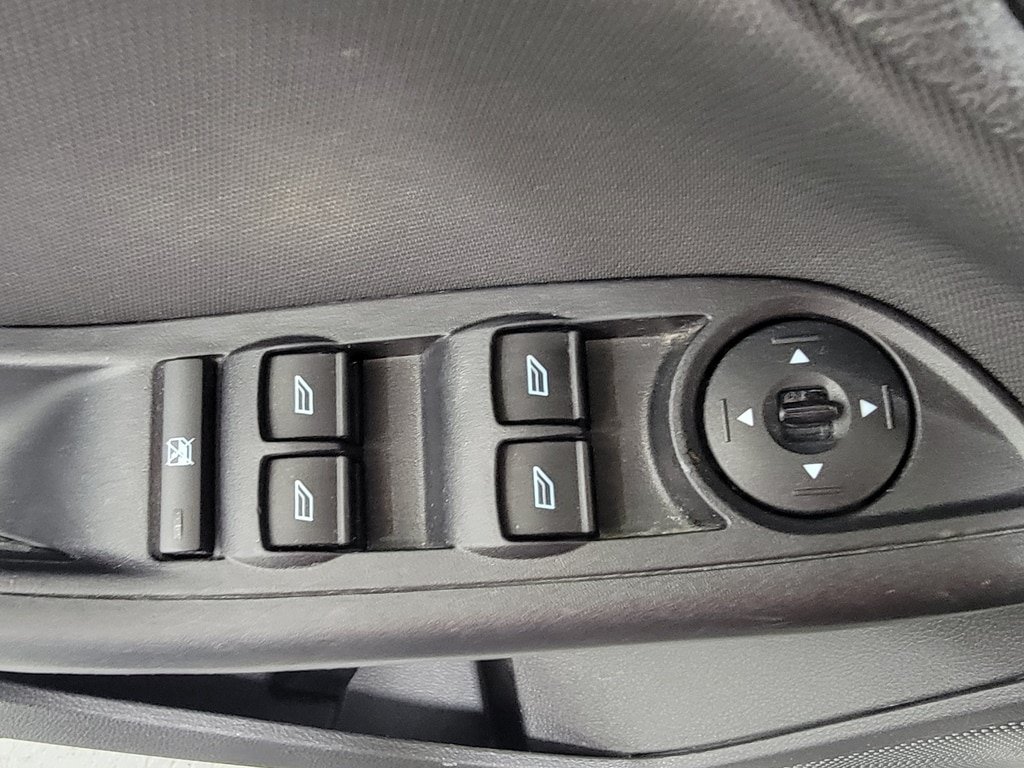 Used 2016 Ford Focus SE FWD image 24